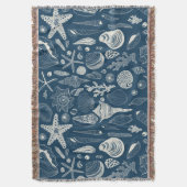 Zeeschalen op donkerblauw deken (Voorkant Verticaal)