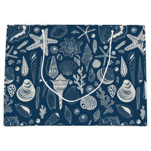 Zeeschalen op donkerblauw groot cadeauzakje (Voorkant)