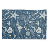 Zeeschalen op donkerblauw kussensloop (Achterkant-Links)