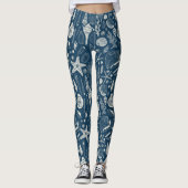 Zeeschalen op donkerblauw leggings (Voorkant)