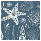 Zeeschalen op donkerblauw stof (Swatch)
