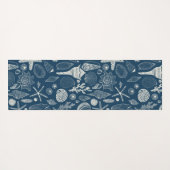 Zeeschalen op donkerblauw yogamat (Achterkant (horizontaal))
