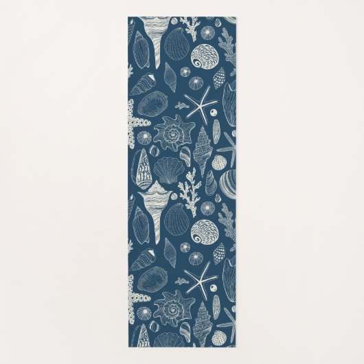 Zeeschalen op donkerblauw yogamat (Voorkant)