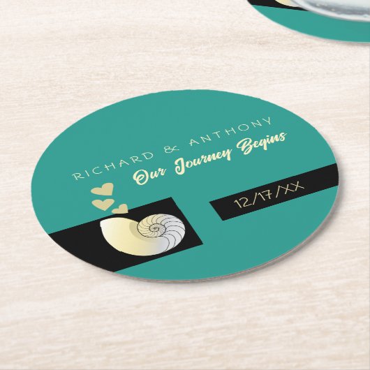 Zeeschelp en harten, strand bruiloft ronde kartonnen onderzetter (Gebogen)