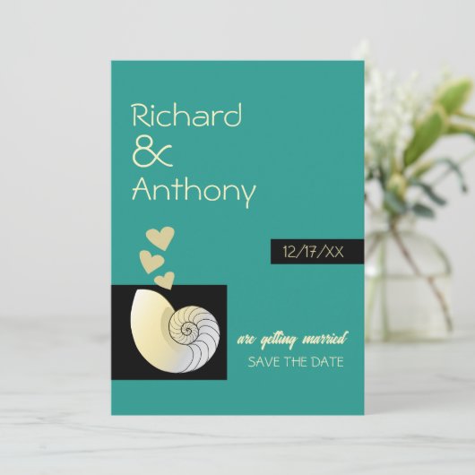 Zeeschelp en harten, strand bruiloft save the date (Staand voorkant)