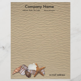 Zeeschelpen en zandstrand gepersonaliseerd briefhoofd