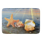 Zeeschelpen en zeesterkreeft op het strand badmat (Voorkant)