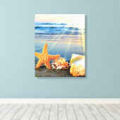 Zeeschelpen en zeesterkreeft op het strand canvas afdruk (Insitu (Houten vloer))