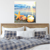 Zeeschelpen en zeesterkreeft op het strand canvas afdruk (Insitu (Slaapkamer))