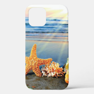 Zeeschelpen en zeesterkreeft op het strand Case-Mate iPhone case