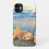 Zeeschelpen en zeesterkreeft op het strand iPhone hoesje (Achterkant)