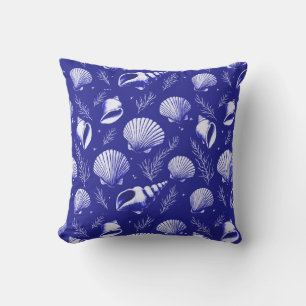 Zeeschelpen en zeewier in Navy blauw en wit Buitenkussen
