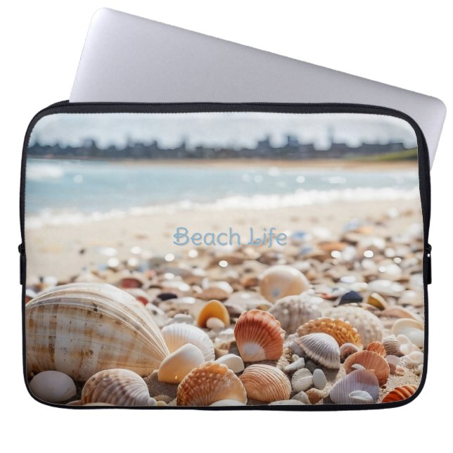 Zeeschelpen op het strand laptop sleeve (Voorkant)