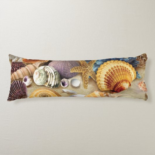 Zeeschelpen op het strand lichaamskussen (Voorkant)
