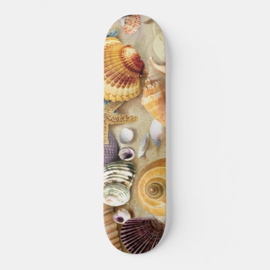 Zeeschelpen op het strand persoonlijk skateboard (Voorkant)