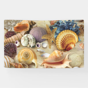 Zeeschelpen op het strand spandoek