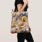 Zeeschelpen op het strand tote bag (Dichtbij)