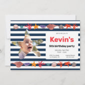 Zeeschelpen, zeesterren en koraal op nautische str kaart (Voorkant)