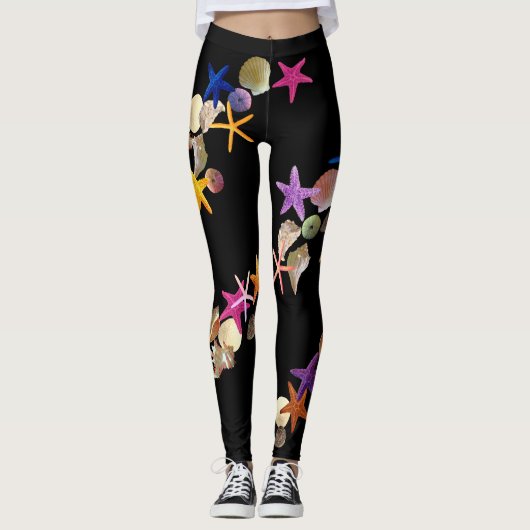 Zeeshells en zeestervis op zwart — Leggings (Voorkant)