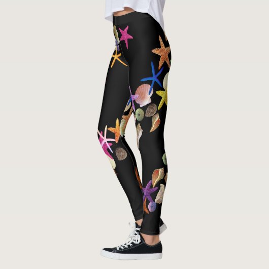 Zeeshells en zeestervis op zwart — Leggings (Links)