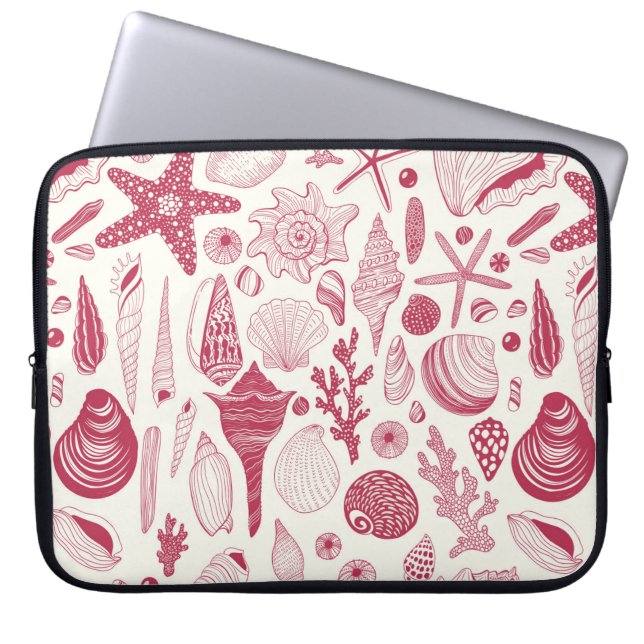 Zeeshells in Viva Magenta - Kleur van het jaar 202 Laptop Sleeve (Voorkant)