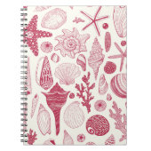 Zeeshells in Viva Magenta - Kleur van het jaar 202 Notitieboek (Voorkant)