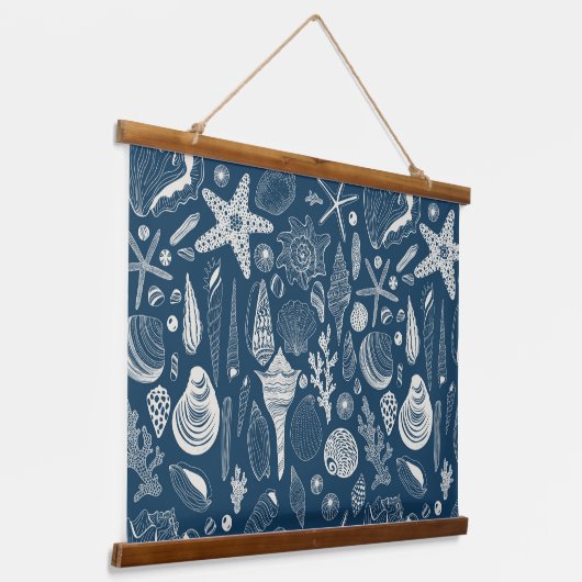 Zeesleerschalen op witte hangende tapijten hangend wandkleed (Gebogen)