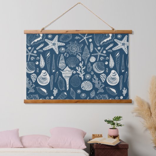 Zeesleerschalen op witte hangende tapijten hangend wandkleed (Slaapkamer)