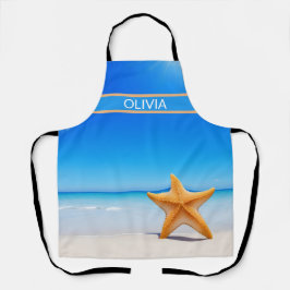Zeester op het strand met zee en blauwe lucht schort