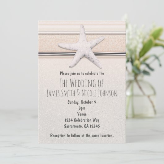 Zeester romige witte strand bruiloft uitnodiging (Staand voorkant)