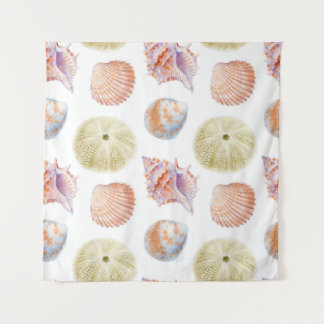 Zeevallige delen van zeeschelpen. WATERVERF i Wandkleed