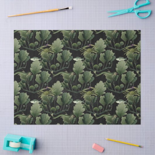 Zeewier en vis op zwarte ontkoppeling tissuepapier (Craft)