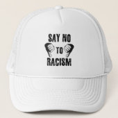 Zeg nee tegen racisme trucker pet (Voorkant)