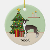 Zegel en witte Italiaanse grijnshond en kerstboom Keramisch Ornament (Achterkant)