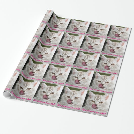 Zei iemand taart? Funny Kitten Wrapping Paper Cadeaupapier (Uitgerold)