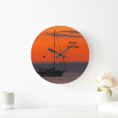 Zeilboot bij Sunset Clock, Oranje Sky Grote Klok (Huis)