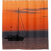 Zeilboot bij Sunset Oranje Sky Shower Curtain Douchegordijn (Voorkant)
