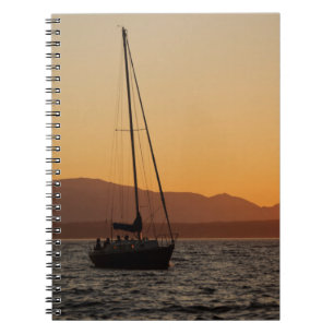 Zeilboot bij zonsondergang op de Puget Sound Notitieboek