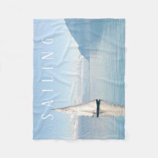 Zeilboot Calm Blue Lake & Blue Sky, White Text Fleece Deken (Voorkant)