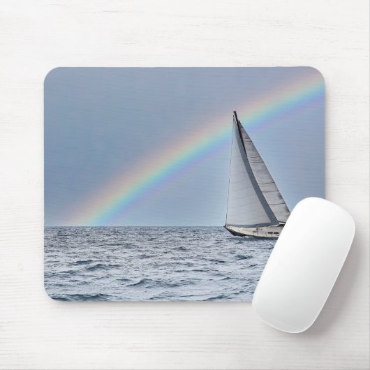 Zeilboot en regenboog muismat (Met muis)