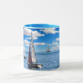 Zeilboot en Uitzicht Blauwe Koffie Mok (Midden)
