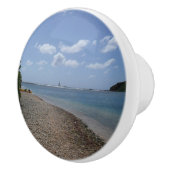 Zeilboot in de buurt van St. Thomas Keramische Knop (Rechts)