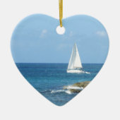 Zeilboot in de Oceaan Keramisch Ornament (Voorkant)