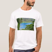 Zeilboot in het tropische paradijs Raiatea T-shirt (Voorkant)