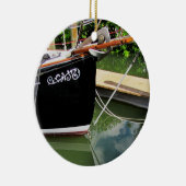 Zeilboot met Bow Sprit en reflecties in water Keramisch Ornament (Rechts)