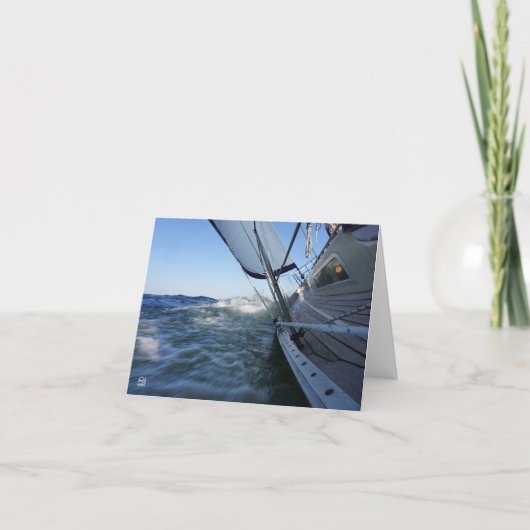 Zeilboot met lege horizon voor avontuur. bedankkaart (Voorkant)