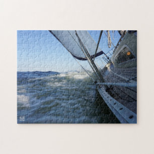 Zeilboot met lege horizon voor avontuur. legpuzzel