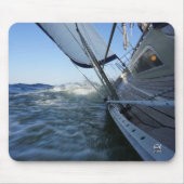 Zeilboot met lege horizon voor avontuur. muismat (Voorkant)