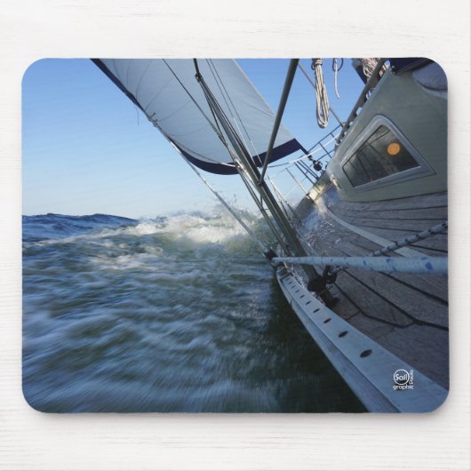 Zeilboot met lege horizon voor avontuur. muismat (Voorkant)