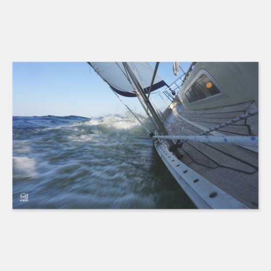 Zeilboot met lege horizon voor avontuur. rechthoekige sticker (Voorkant)